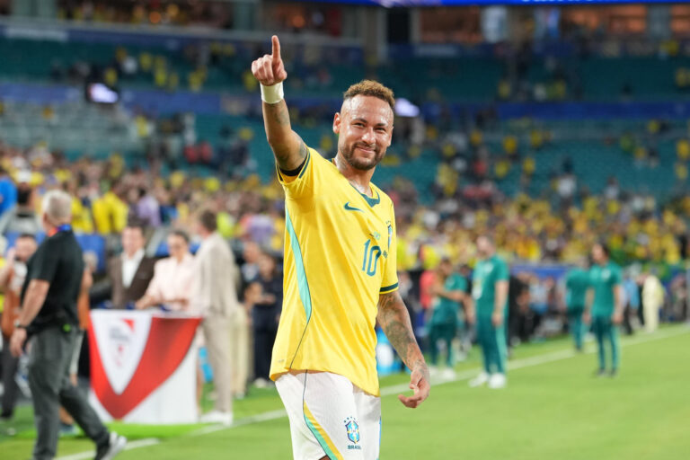 Las lágrimas ocultas de Neymar tras su regreso al Mundial y su emotivo mensaje a Lionel Messi