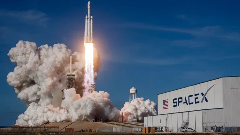Hito histórico: SpaceX debuta en la Bolsa de Nueva York con la mayor OPI de la era moderna