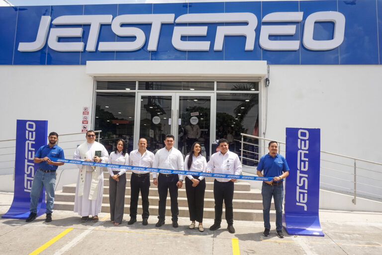 Jetstereo inaugura nueva tienda en Jardines del Valle, San Pedro Sula