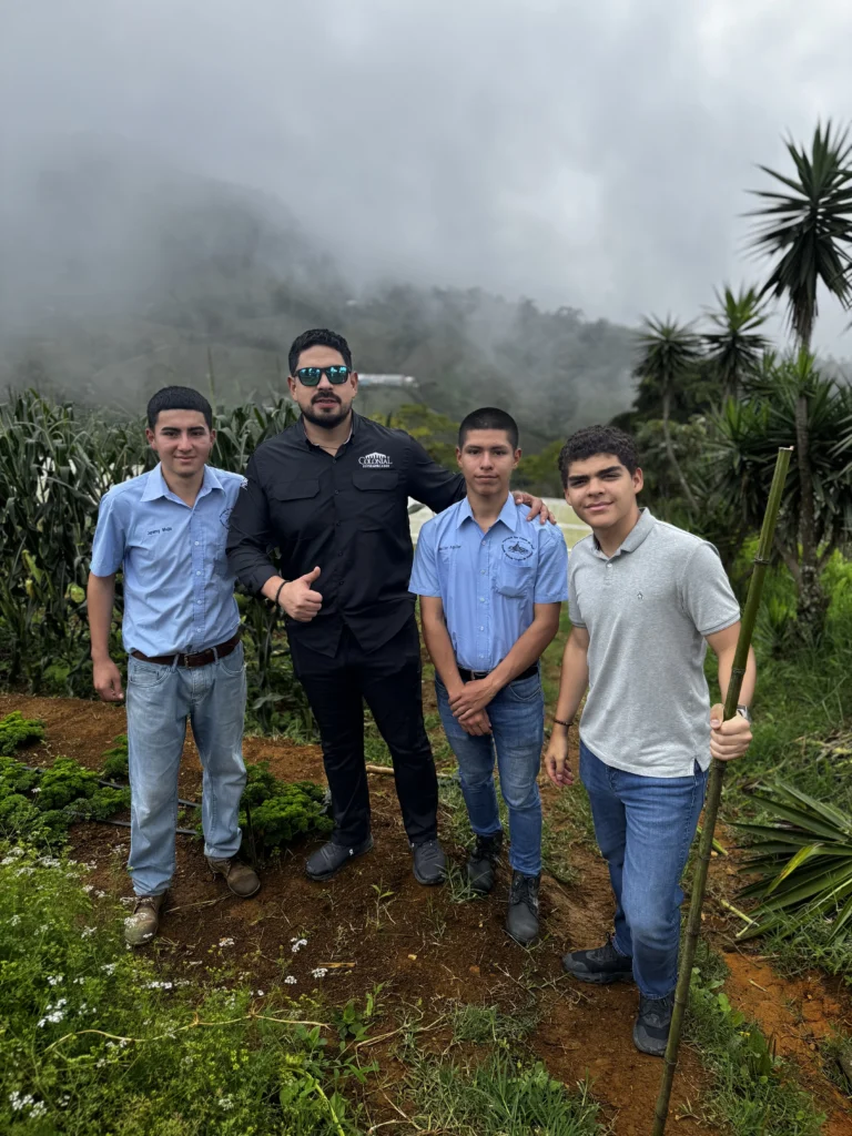 SUPERMERCADOS COLONIAL VISITA AL MERENDON