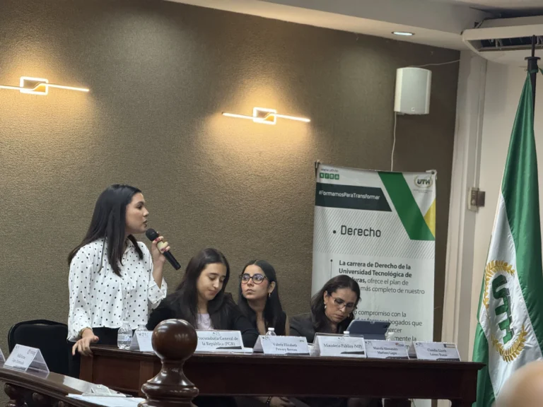 CNA realiza simulacros de juicios orales sobre casos emblemáticos de corrupción con futuros abogados