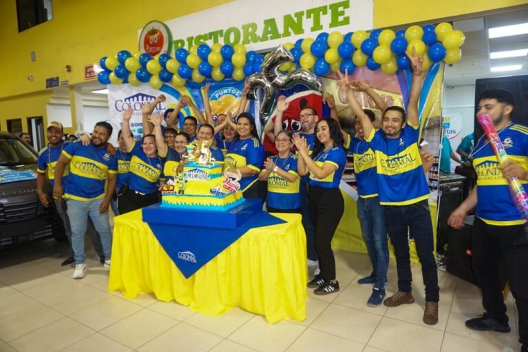 Supermercados Colonial celebra a lo grande su 25 aniversario con fiesta, música en vivo y exitosa Feria de Emprendedores en San Pedro Sula