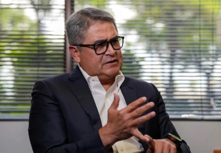 Juan Orlando Hernández niega señalamientos de intimidación a representantes de la PGR