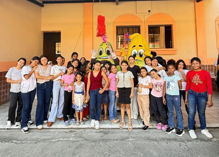 Supermercados Colonial comparte una celebración especial con las niñas del Hogar San José