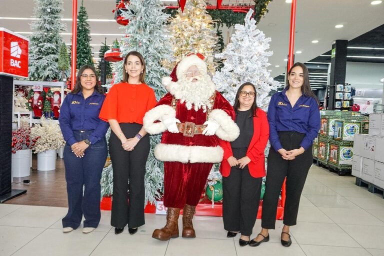 Diunsa da la bienvenida a la Navidad en el marco de sus 50 años