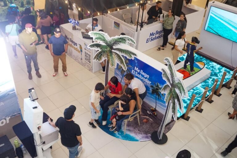 Así se vive la experiencia «Destino El Salvador» en Mega Mall San Pedro Sula