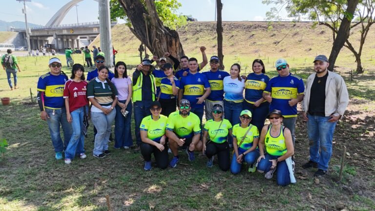 Supermercados Colonial se une a la campaña de reforestación de Macuelizos en San Pedro Sula
