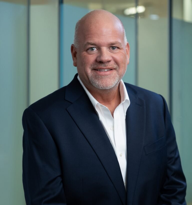 Vertiv designa a Michael Resha para liderar la manufactura global y la excelencia operacional