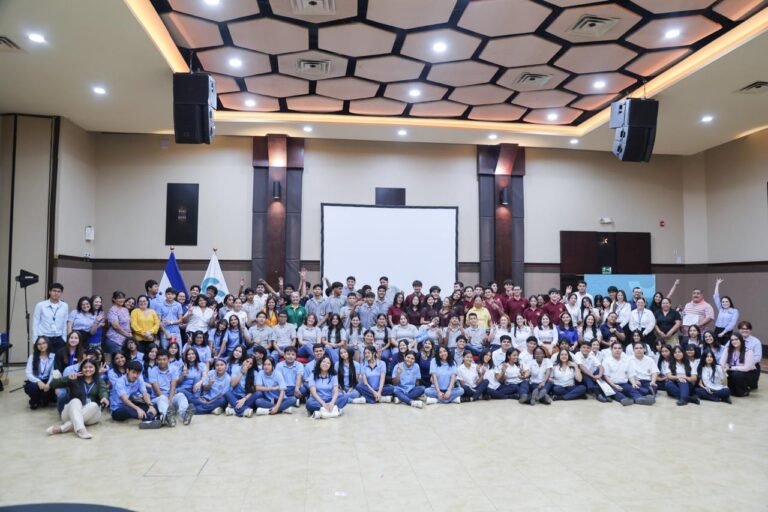 Más de 100 jóvenes viven su primera experiencia de entrevista laboral con iniciativa de la CCIC